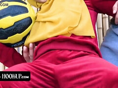 Gros cul, Sucer une bite, Homme nu et filles habillées, Habillées, Preservatif, Hd, Léchez, Orgasme