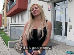 Leie, Grosse titten, Blasen, Hundestellung, Aufs gesicht abspritzen, Handjob, Im freien, Öffentlich