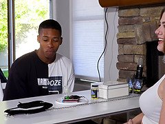 Grote kont, Grote lul, Grote mammen, Pijpbeurt, Hd, Interraciaal, Rijden, Schreeuwen