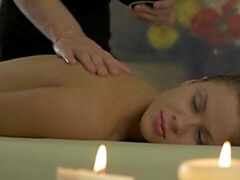 Grosser schwanz, Blasen, Braunhaarige, Massage, Natürlichen titten, Dürr, Jungendliche (18+), Titten