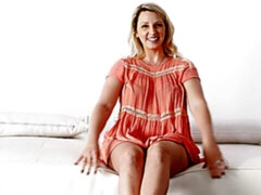 Belle grosse femme bgf, Gros cul, Gros seins, Blonde, En levrette, Grosse, Branlette thaïlandaise, Culottes ou slips