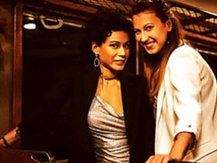 Жопа, Большой член, Брюнетки, Две девушки, Секс без цензуры, Поцелуи, Милф, Втроем