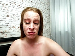 Leie, Viele männer bespritzen eine frau, Besamung, Gruppe, Nackt, Dürr, Jungendliche (18+), Ehefrau