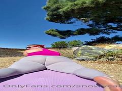 Enthousiasteling, Aziatisch, Mooie dikke vrouwen, Grote mammen, Pijpbeurt, Openbaar, Alleen, Tieten likken