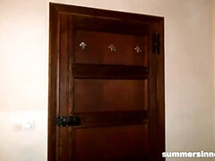 Grosse bite, Gros seins, Brunette brune, Tir de sperme, Gorge profonde, Branlette thaïlandaise, Hd, Pov