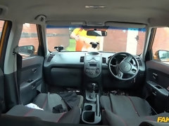Amateur, Noire, Voiture, En levrette, Doigter, Léchez, Pov, Fessée