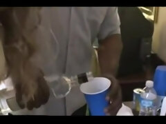 Grosser schwanz, Schwarz, Blasen, Gehörnter ehemann, Reif, Milf, Mutti, Ehefrau