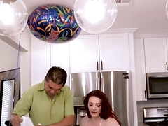 Семяизвержение, Член, Семья, Секс без цензуры, Хд, Огромные размеры, Рыжие, Сыновья