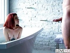 Salle de bains, Sucer une bite, Tir de sperme, Famille, Souple, Fétiche des pieds, Chevaucher, Adolescente