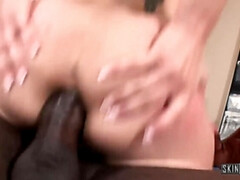 Grosser arsch, Grosser schwanz, Grosse titten, Schwanz, Klaffend, Muschi, Rasiert, Dürr