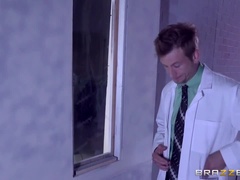 Mamada, Morena, Médico, Tetas naturales, Enfermera, Pov, Realidad