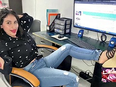 Masturbation and blowjob in the office with my boss