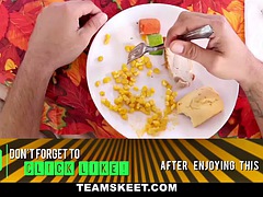 Enthousiasteling, Lieveling, Blond, Pijpbeurt, Vingeren, Hardcore, Tiener, Tieten likken