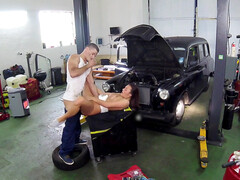 Mamada, Coche, Garganta profunda, Estilo perrito, Vestido, Corridas faciales, Bragas