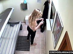 Enthousiasteling, Blond, Tsjechisch, Vingeren, Openbaar, Kut duiken, Zonnebank, Bekijker