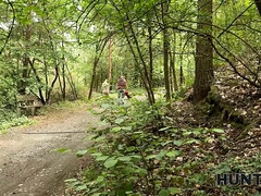 18 jaar, Rondborstig, Man die toekijkt, Vriendin, Natuurlijk, Buiten, Panty, Tieten likken