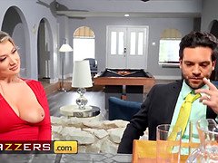 Brazzers - Emily Right gives a hj to Small Hands before having her pussy banged by his meaty dick