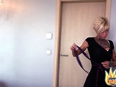 ブロンド, フェラチオ, 淫乱熟女, ハメ撮り, 現実, タトゥー, オッパイの
