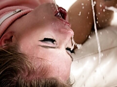 18 años, Culo, Verga grande, Mamada, Estilo perrito, Tetas naturales, Tragarse, Tetas