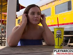 Schönheit, Blondine, Handjob, Masturbation, Zierlich, Strümpfe, Ablutschen, Jungendliche (18+)