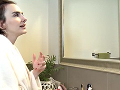 Leie, Tussi, Braunhaarige, Deutsch, Masturbation, Dusche, Solo