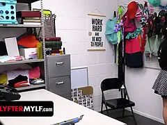 楽屋, イマラチオ, 服従, 指いじり, Hd, なめる, 禁句, ティーン