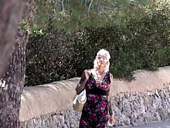 Tussi, Strand, Blasen, Spermaladung, Handjob, Selbstgemacht, Riesenschwanz, Milf