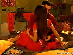 Brunette brune, Queue, Érotique, Indienne, Interracial, Embrassement, Orgasme, Chevaucher