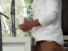 デカパイ, フェラチオ, 巨乳な, 異人種間, 怪物, アウトドア, プール, 現実