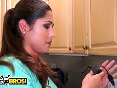 Gros cul, Sucer une bite, Queue, Grossier, Innocente, Fille latino, Naturelle, Seins naturels