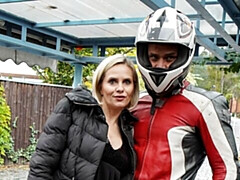 Culo grande, Verga grande, Tetas grandes, Rubia, Mamada, Estilo perrito, Madres para coger, Pequeña