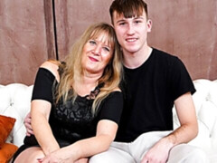 Grote kont, Grote lul, Grote mammen, Blond, Pijpbeurt, Moeder die ik wil neuken