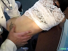 Amateur, Médecin, En levrette, Branlette thaïlandaise, Infirmière, Bureau, Chatte, Uniforme