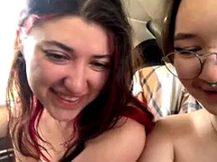 Красотки, В машине, Сосущие