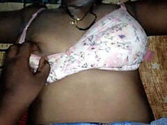 18 años, Hd, Mamá, Tetas naturales, Pezones, Coño, Sexo soft, Esposa