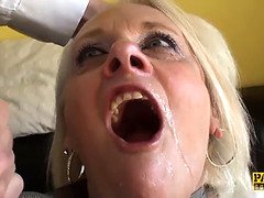 Anaal, Grote kont, Grote mammen, Blond, Brits, Sperma shot, Fetisj, Rijpe lesbienne