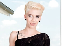 In den arsch, Arsch, Blondine, Blasen, Doppelpenetration, Handjob, Rasiert, Jungendliche (18+)