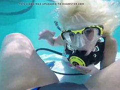 美女, ハンガリー人, キス, レズビアン, なめる, オナニー, 公共, 水中
