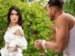 Cul, Sucer une bite, Brunette brune, En levrette, Branlette thaïlandaise, Embrassement, Adolescente, Nénés