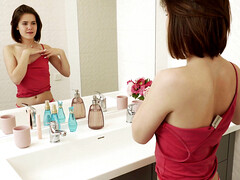 Badkamer, Bruinharig, Klietelaar, Kleren uit, Hd, Masturbatie, Natuurlijke tieten, Alleen