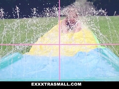 18 jaar, Grote mammen, Bruinharig, Sperma shot, Lul, Klein, Tiener, Strak