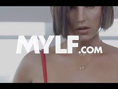 Pijpbeurt, Bruinharig, Sperma in mond, Hd, Stiefmoeder, Taboe, Trio, Uniformpje