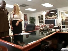 Большой член, Семяизвержение, Секс без цензуры, Хд, Межрасовый секс, Милф, Оргазм, Жесткий секс