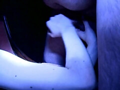 Queen bee's handjob clip