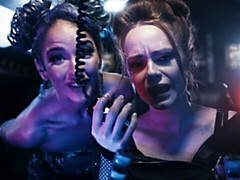 Gros cul, Grosse bite, Gros seins, Sucer une bite, En levrette, Rousse roux, Maigrichonne, Adolescente