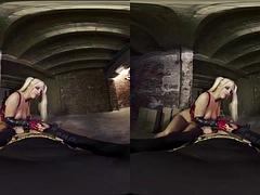 Blondie Fesser Harley Quinn Cosplay VR