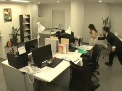 Sucer une bite, Éjaculation interne, Gode, Partouze, Groupe, Hd, Jarretelles, Jouets