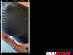 Gros cul, Sucer une bite, Brunette brune, En levrette, Exhib, Pov, Public, Tatouage