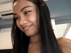 18, 素人, アジア人, フェラチオ, 中出し, 指いじり, Hd, ガリガリ