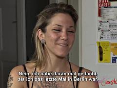 In den arsch, Tussi, Grosse titten, Blasen, Spermaladung, Reif, Jungendliche (18+), Titten